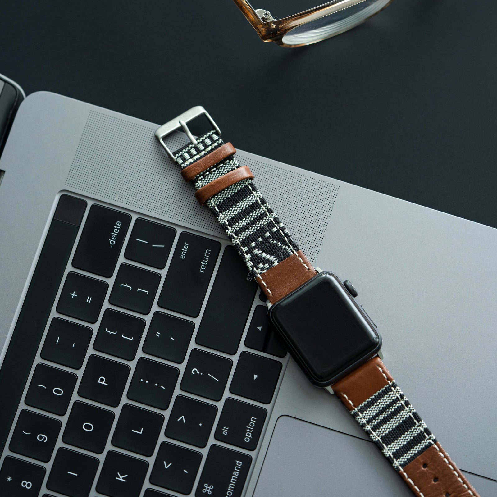 Nomad Apple Watch Bands | Monetial 